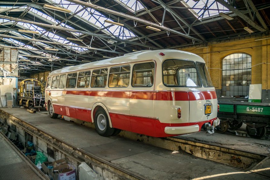 Read more about the article Le Rôle Essentiel des Ateliers de Maintenance des Bus TCL à Lyon
