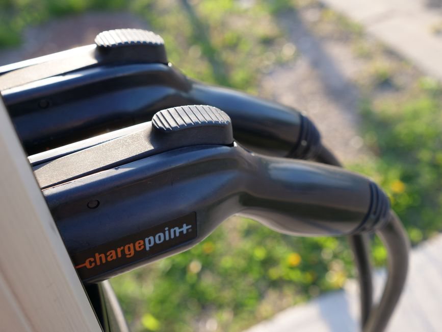 Read more about the article L&rsquo;Électrification du Réseau TCL à Lyon : Un Pas Vers l&rsquo;Avenir