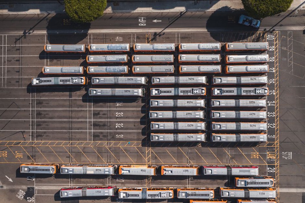 Read more about the article Les Dépôts de Bus : Piliers du Réseau TCL à Lyon