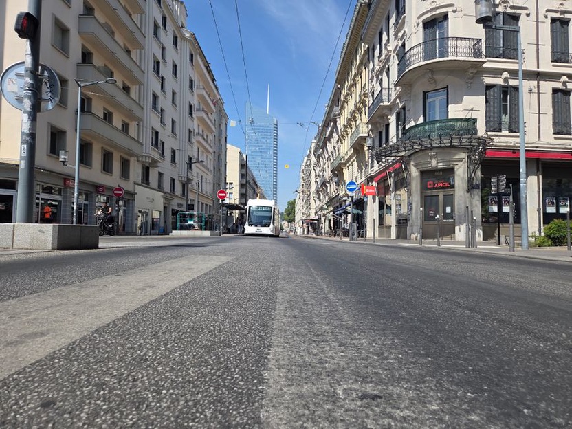 Read more about the article Exploration du Réseau TCL : Un Pilier de la Mobilité Lyonnaise