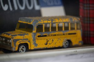 Read more about the article L&rsquo;art des maquettes de bus lyonnais : une passion minutieuse