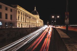 Read more about the article Les Bus de Nuit à Lyon : Un Voyage Nocturne en Toute Sécurité