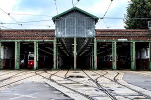 Read more about the article Maintenance des trolleybus à Lyon : véhicule, perches et ligne aérienne