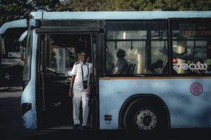 Read more about the article Sécurité des bus TCL : ce qui change avec les normes et le matériel