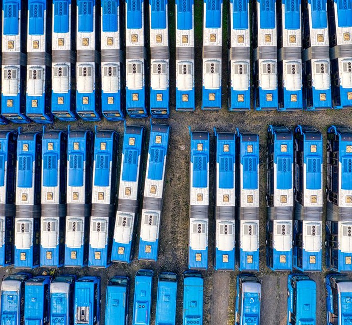 Maintenance d’un autobus urbain au dépôt