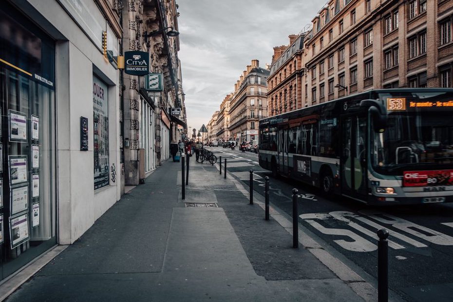 Read more about the article Heuliez GX : repères pour observer les autobus et suivre le parc TCL