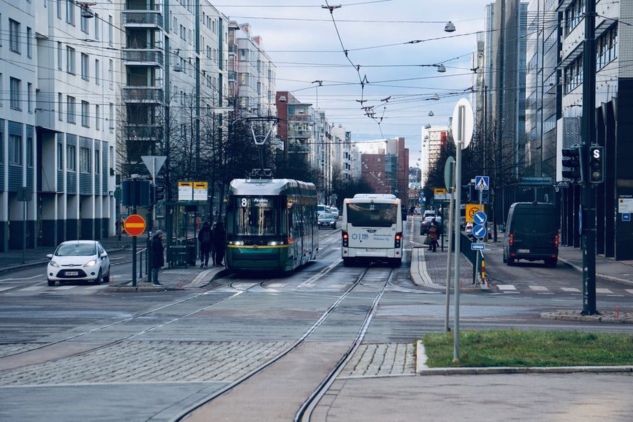 Read more about the article Quel bilan environnemental pour les bus, trolleybus et véhicules GNV du réseau TCL ?