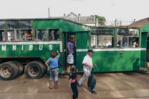 Read more about the article Bus articulés sur le réseau TCL : capacité, fréquence et contraintes de ligne
