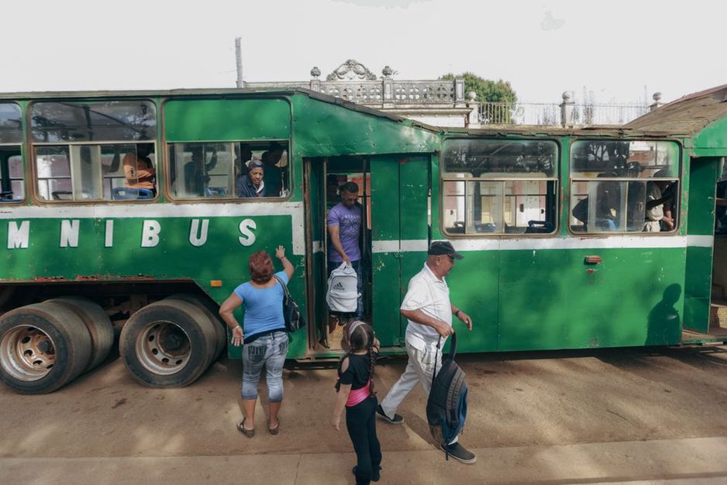 Read more about the article Bus articulés sur le réseau TCL : capacité, fréquence et contraintes de ligne