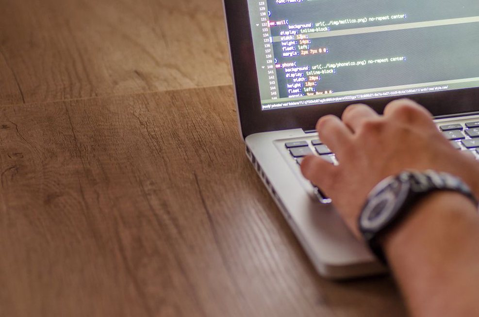 Vérification des renvois entre articles d’un site